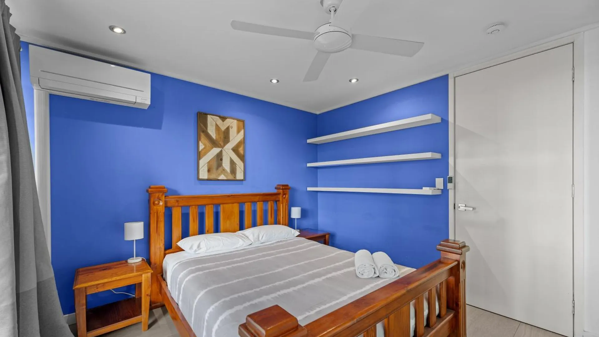 Castlebar Street Kangaroo Point Brisbane 0*,